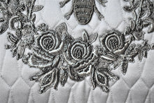 Load image into Gallery viewer, QUEEN BEE DUO