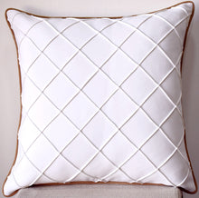 Load image into Gallery viewer, THE CHIC MINIMALIST LARGE SQUARE