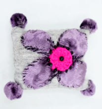 Load image into Gallery viewer, FLOWER PINCUSHION 2
