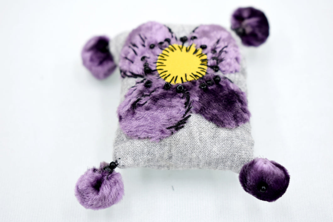 FLOWER PINCUSHION 1