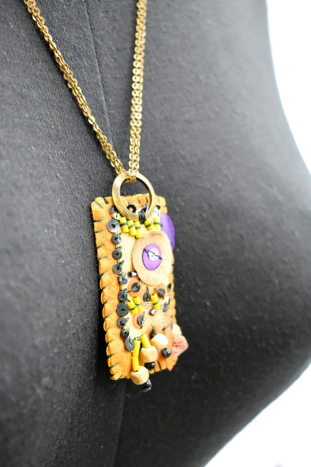 NECKLACE 4