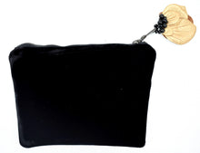 Load image into Gallery viewer, VELVET COIN POUCH 2
