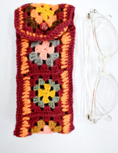 Load image into Gallery viewer, HAND CROCHET EYEGLASS CASE 3
